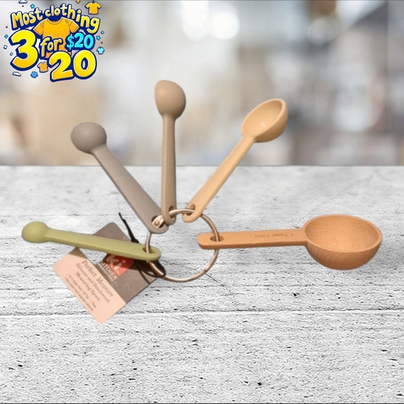NWT Kitchen innovations silicone and beechwood measuring spoon set - Picture 1 of 10